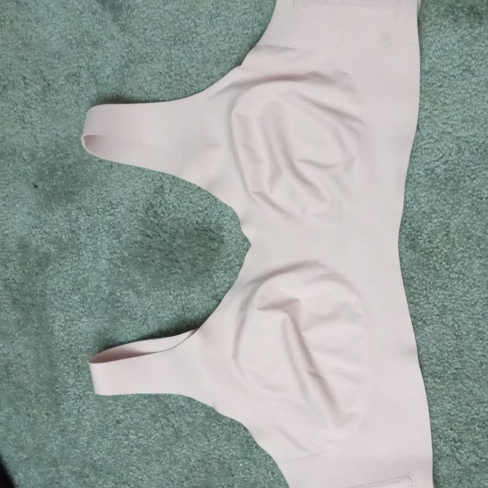 HONEY Love 3x V-neck underwire-free bra in sand light nude plus size